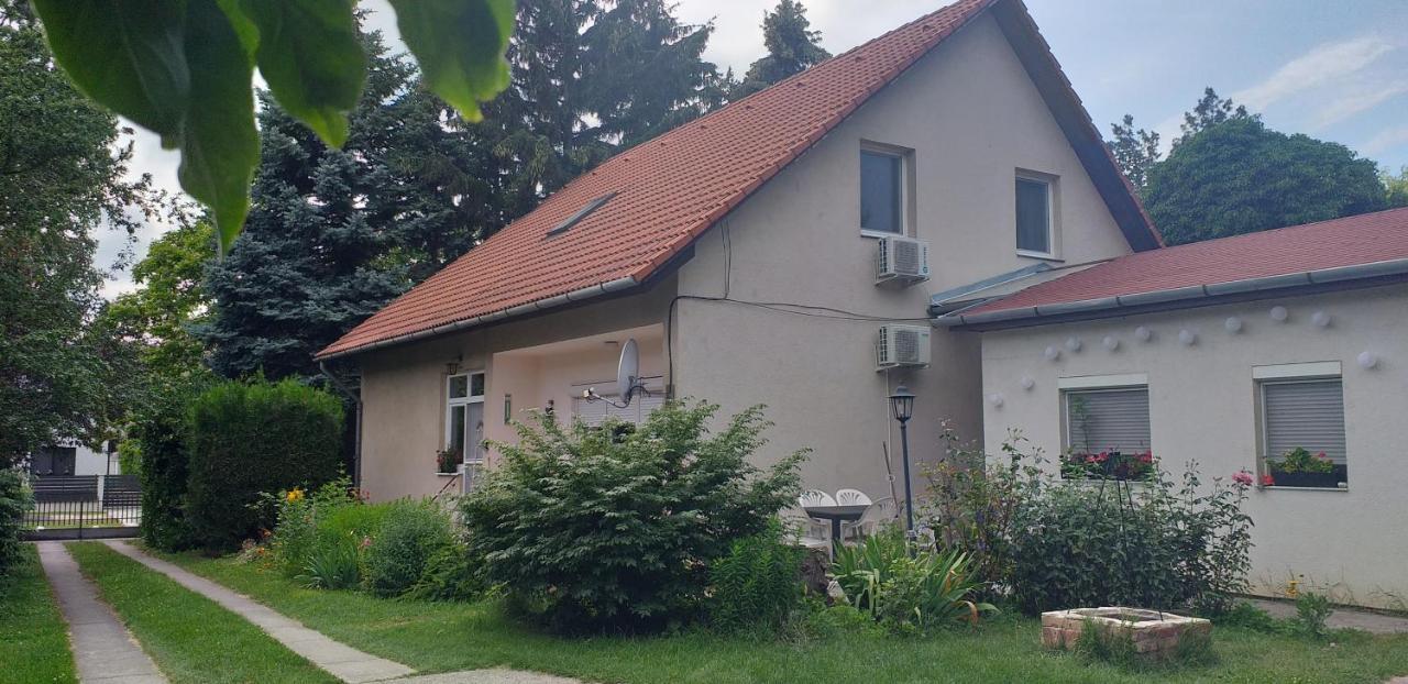 Szépvölgyi Apartmanház Siófok Kültér fotó